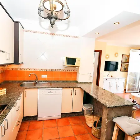 Centrico Con Terraza Y Aire Acondicionado Solo Familia Y Pareja 公寓